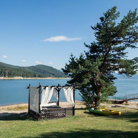 Family Hotel Hebar Batak Eksteriør billede