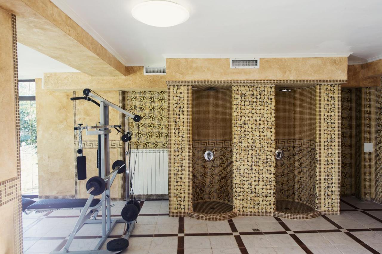 Family Hotel Hebar Batak Eksteriør billede