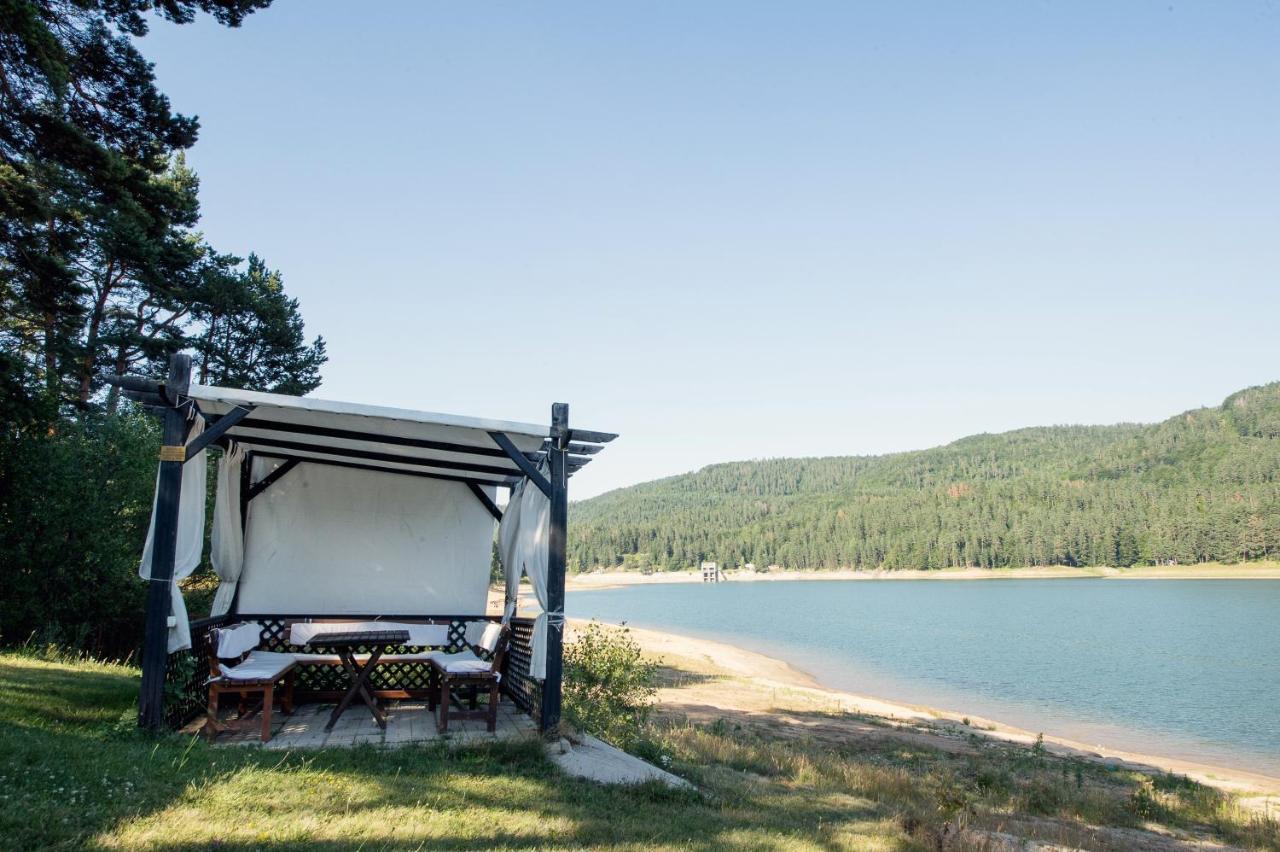 Family Hotel Hebar Batak Eksteriør billede