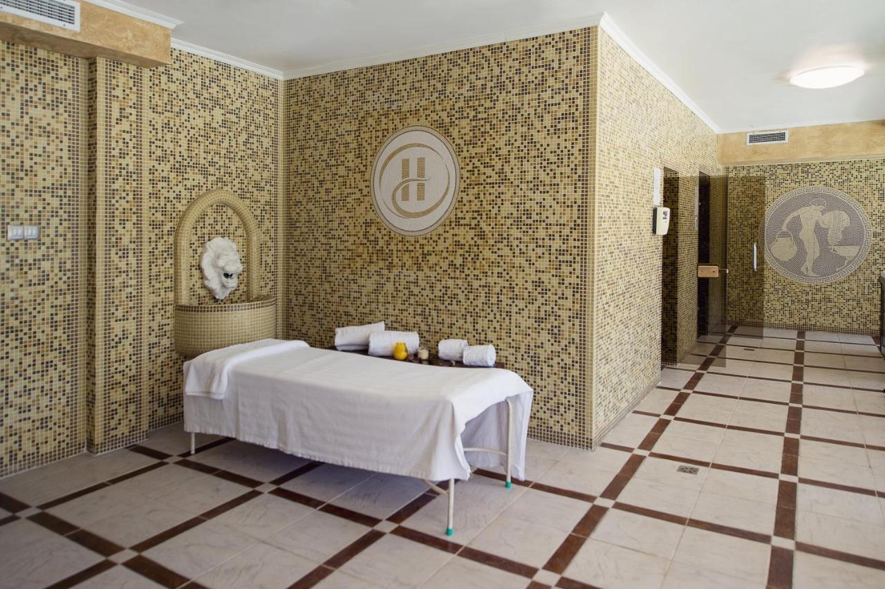 Family Hotel Hebar Batak Eksteriør billede